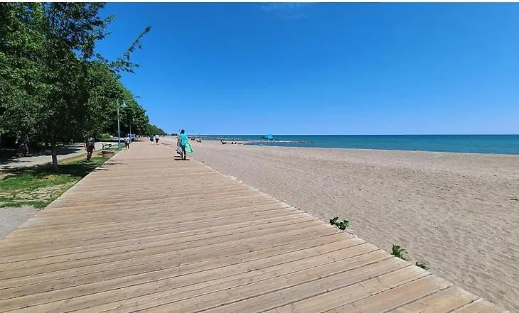Stunning Rooms In Townhouse Across The Beach Toronto 0*,