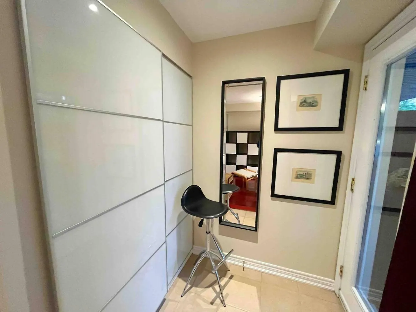 Stunning Rooms In Townhouse Across The Beach Toronto Quarto em Acomodações Particulares